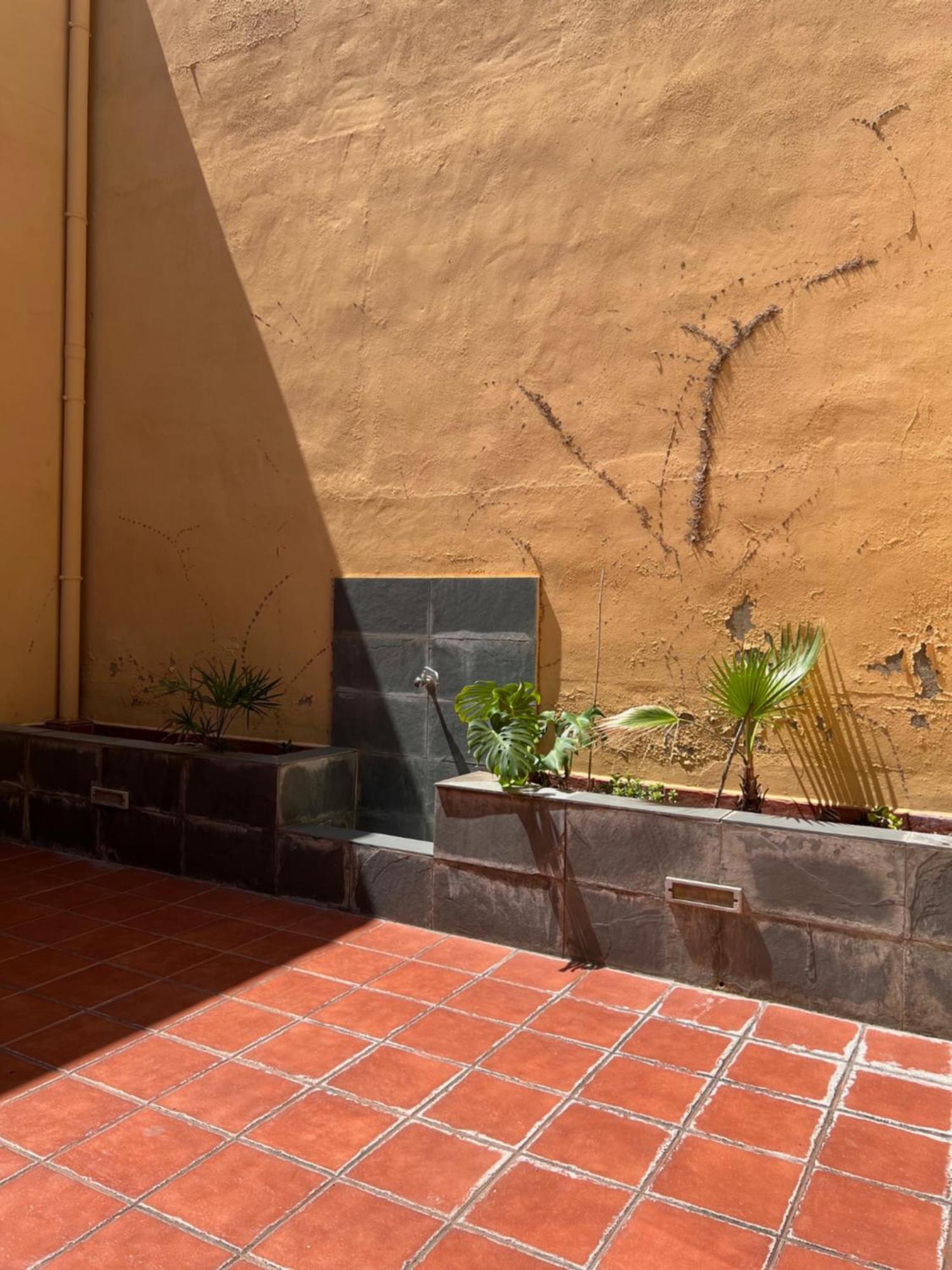 הוילה סנט פליו דה יוברגאט Casa Neus, Casa Cerca De Barcelona מראה חיצוני תמונה